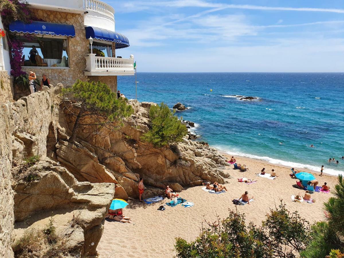 Faro Solo Para Mujeres Castell-Platja d’Aro Exterior foto